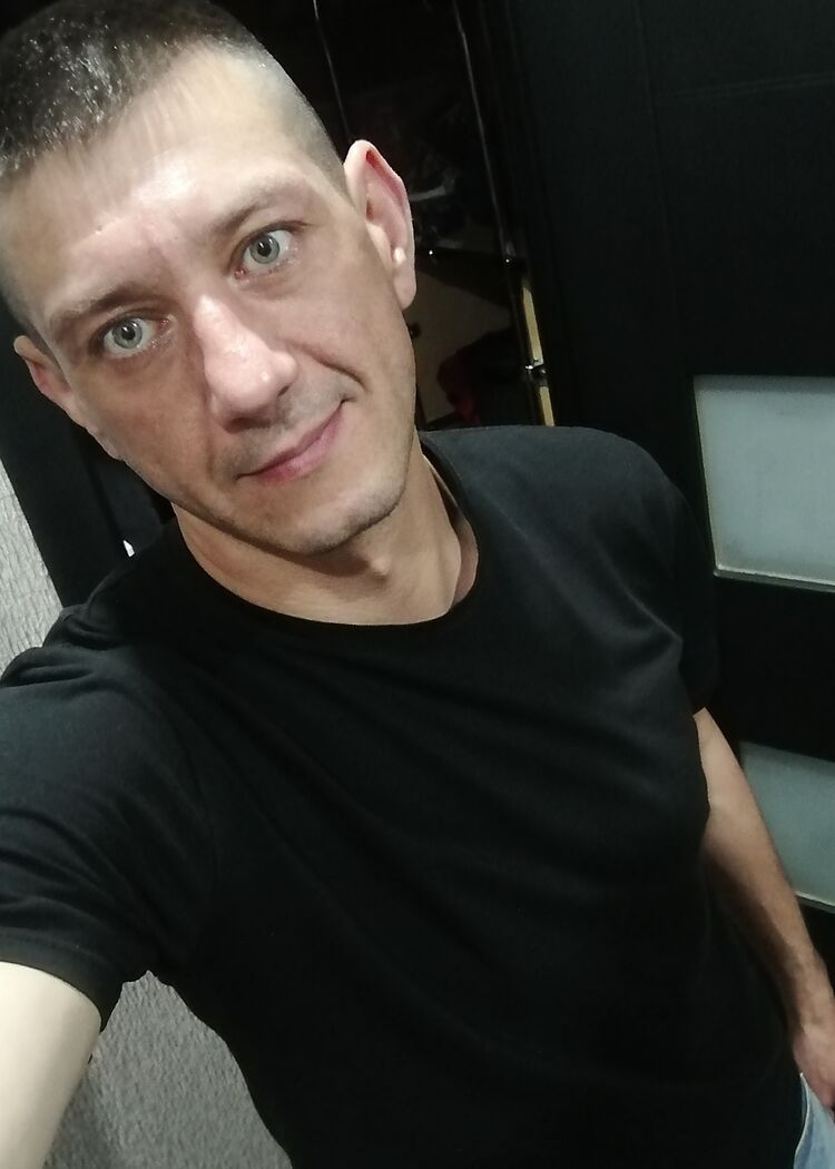  52286879  A, 38 ,    