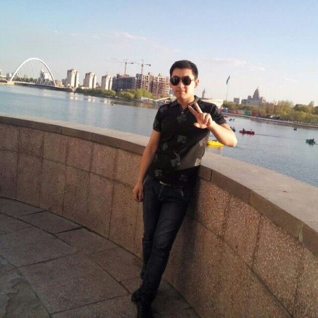  18611079  Baxrom, 33 ,    