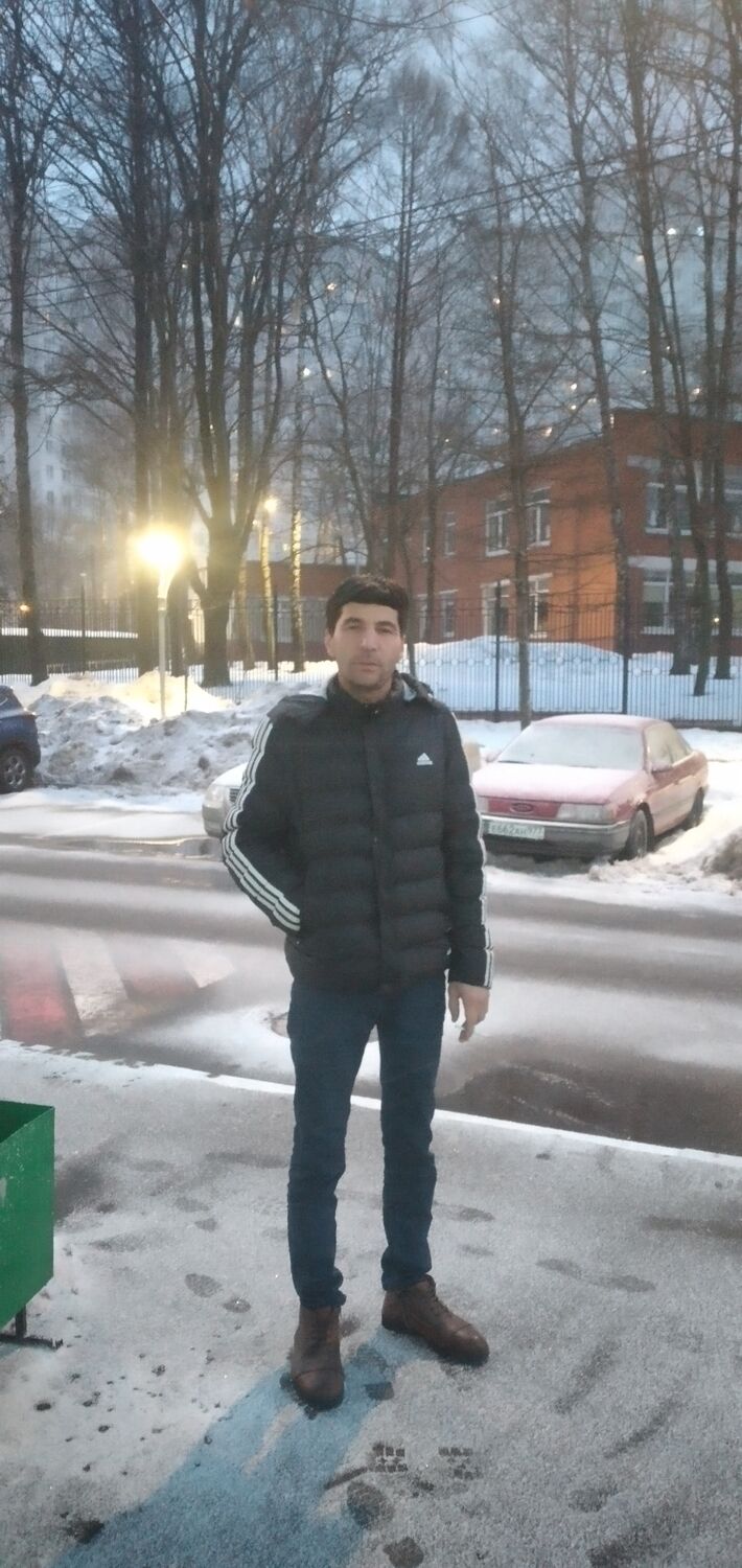  41799779  Azim, 40 ,    