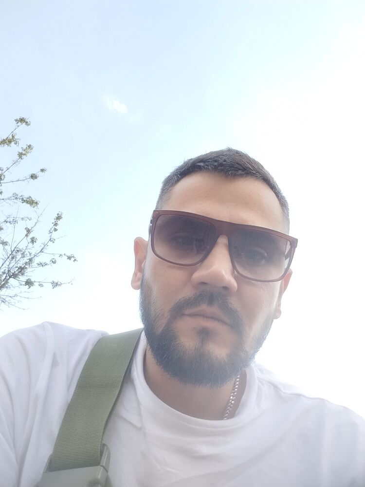  28635859  , 38 ,    