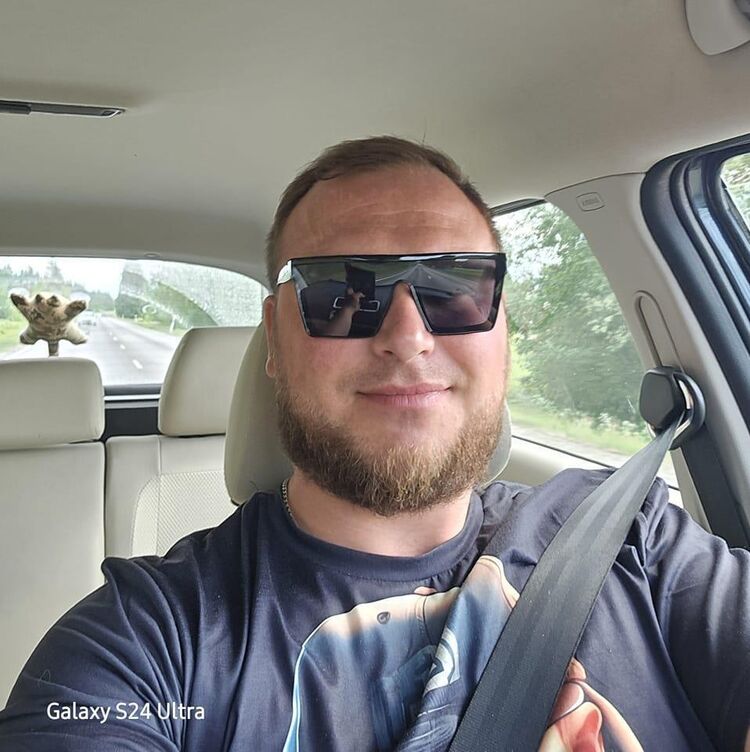  48119419  Steven, 55 ,    Ar Ram
