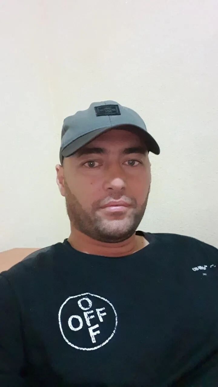  53690289  Akhror, 37 ,    