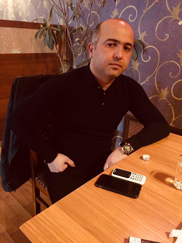  ,   Elxan, 39 ,   ,   
