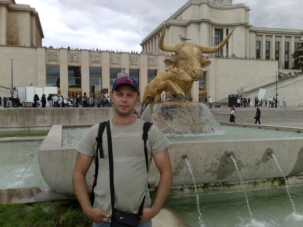  6238769  Dmitrij, 48 ,    