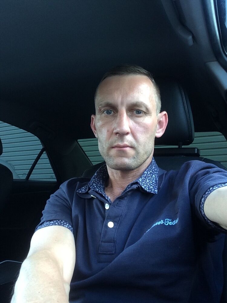  9880459  Aleks, 45 ,    