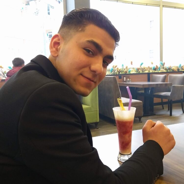  52841829  Hassan, 23 ,    