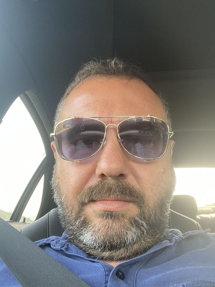  37649639  Murat sami, 45 ,    