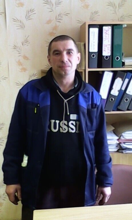  30701229  Alexandar, 52 ,    