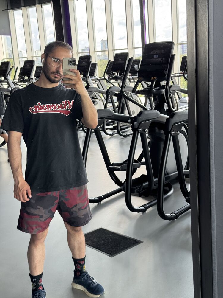  54060889  , 27 ,    -