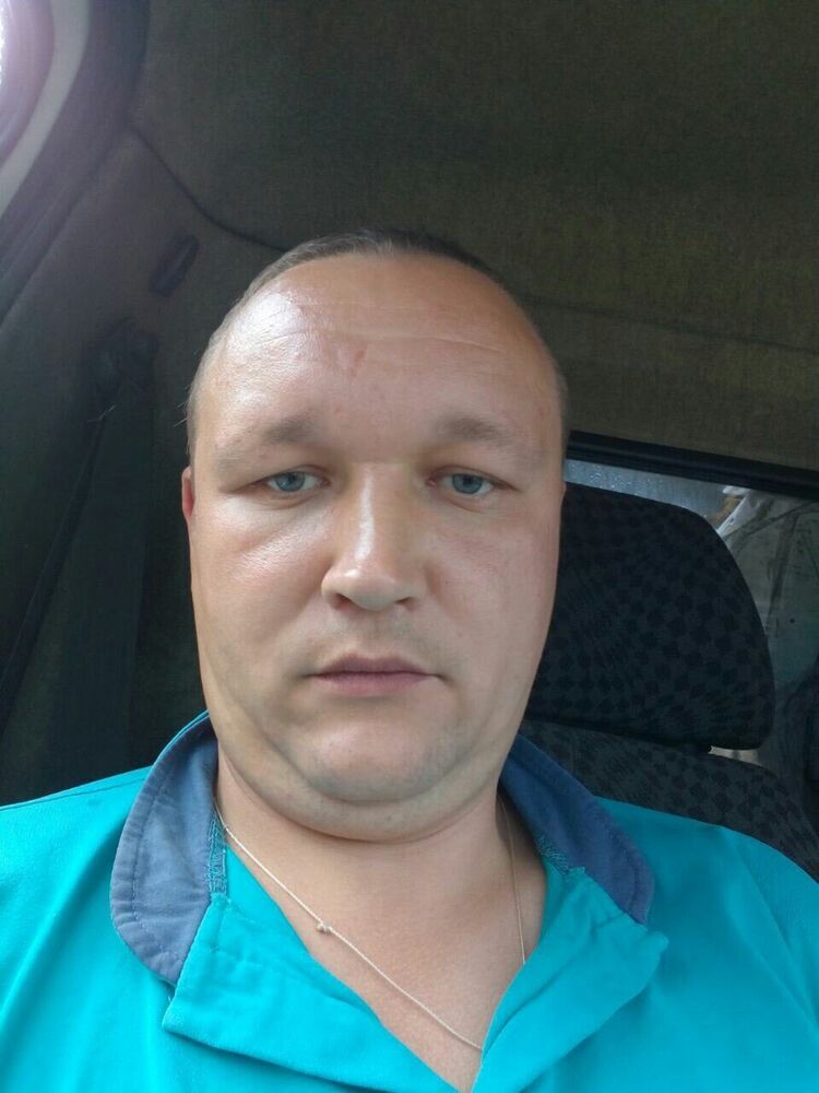  39699459  Stepan, 41 ,    