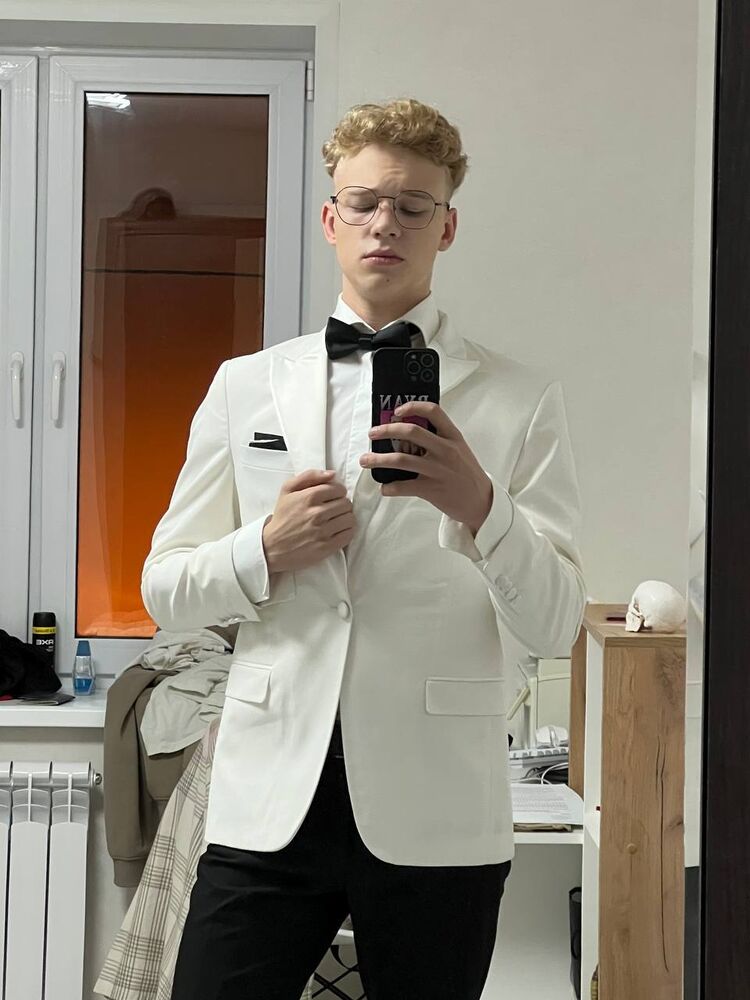 ���� 56103549 ����� �������, 19 ���, ���� ���������� � ������