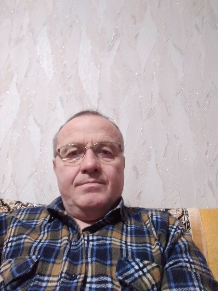  22352529  , 57 ,    