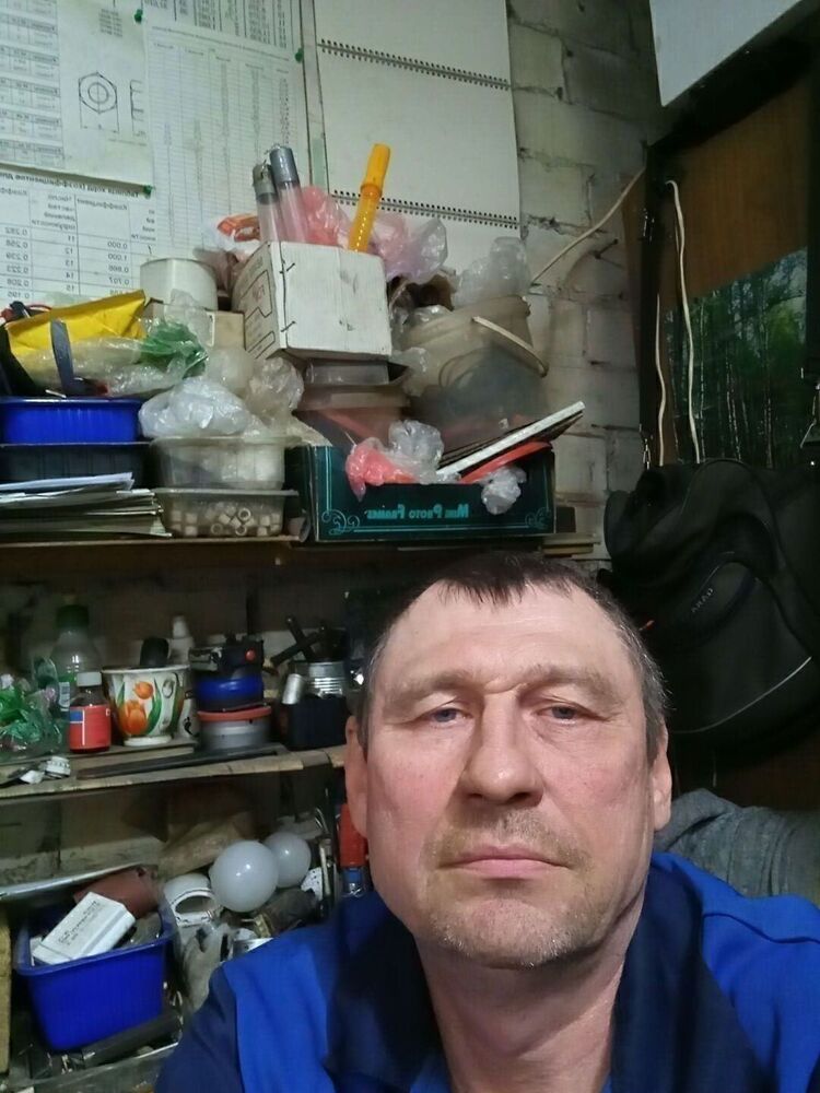  40615199  , 54 ,    