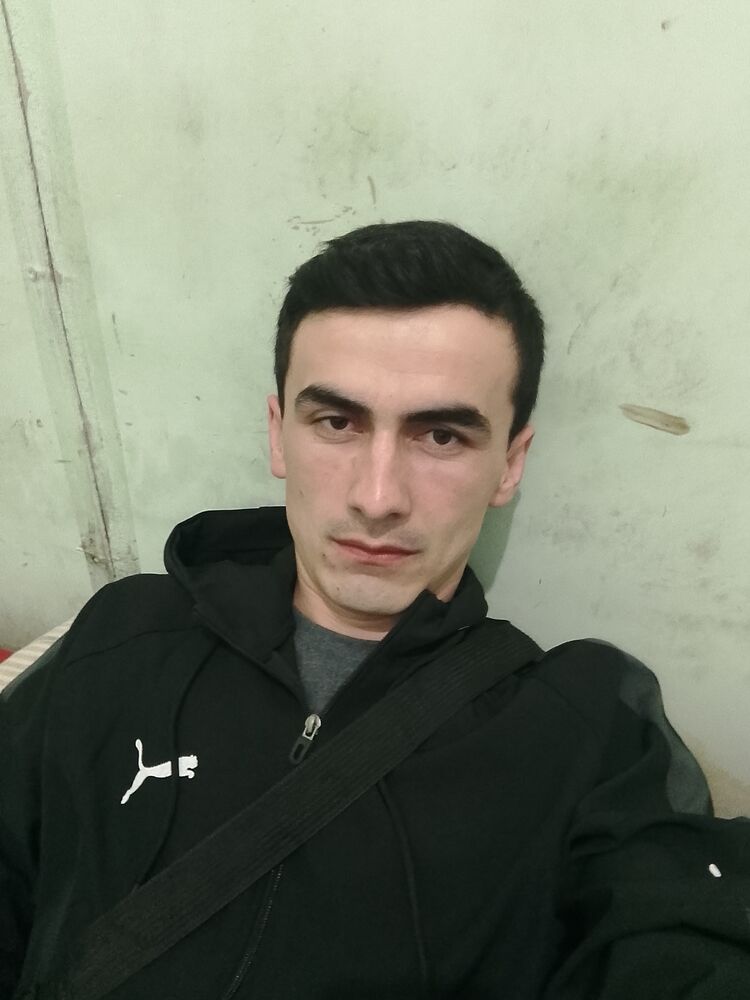  42308719  Behruz, 28 ,    