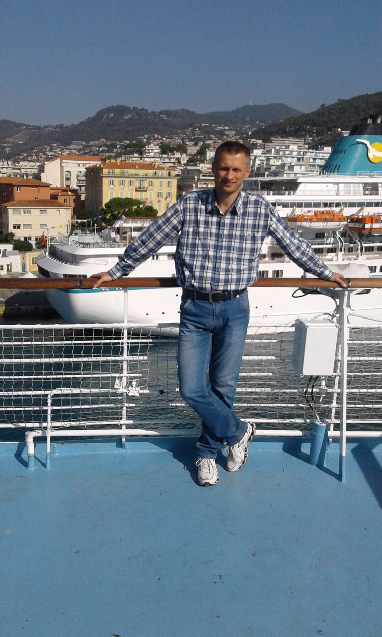  ,   Vitalii, 46 ,   ,   , c , 
