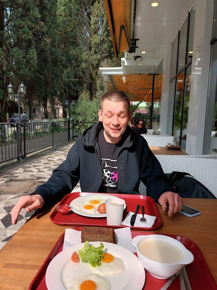  ,   Ivan, 40 ,   ,   