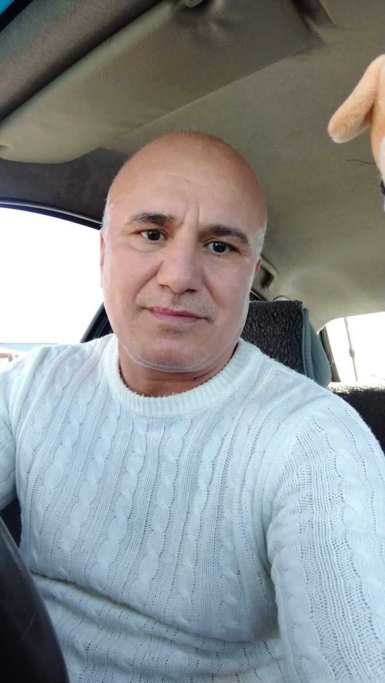  42228669   , 53 ,    