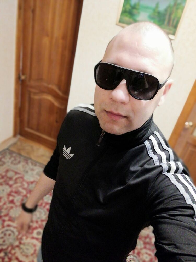  12394539  Alex, 36 ,    