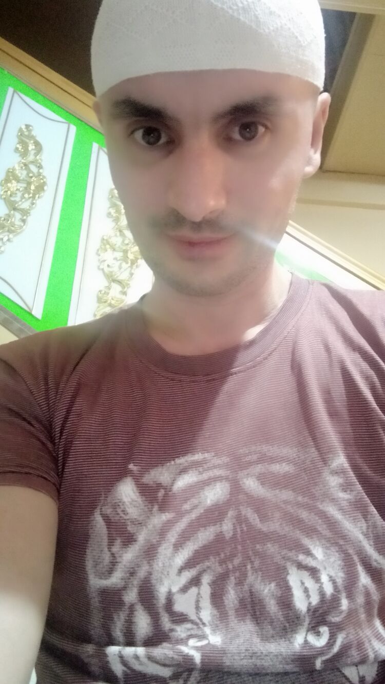  23366559  Bek, 38 ,    