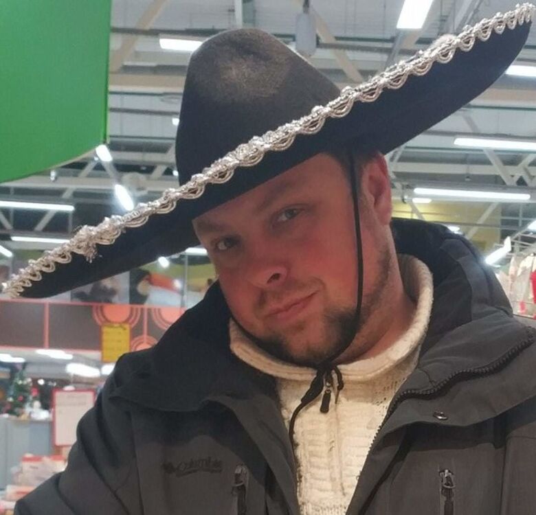  18660569  , 40 ,    
