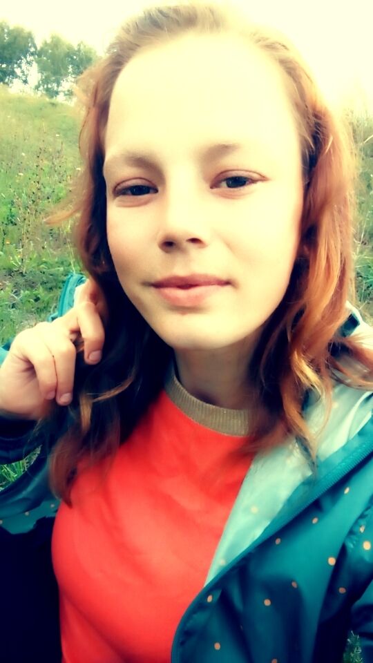  ,   Alexandra, 22 ,   c , 