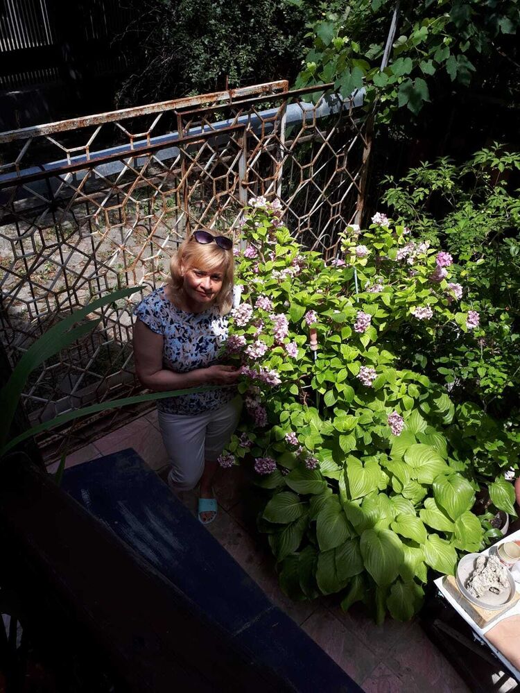 ,   Nadezhda, 59 ,   ,   , c 