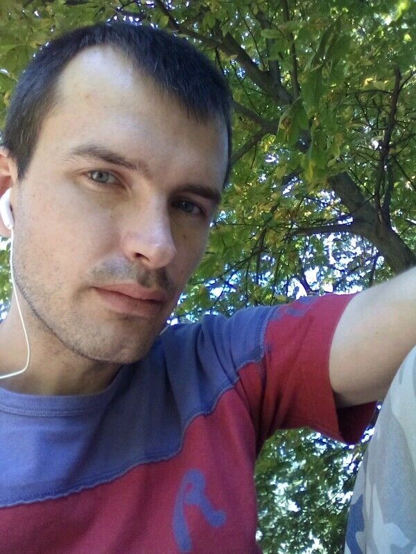  11348499  Oleg, 41 ,    