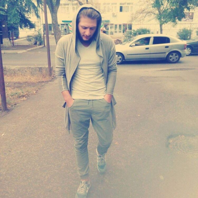  17336619  Giorgi, 27 ,    