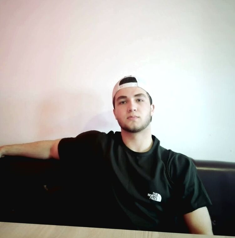   ,   Borz, 21 ,   ,   