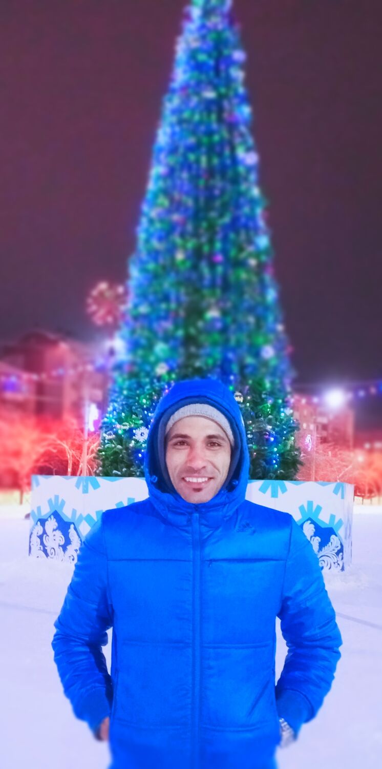  ,   Hussein, 35 ,   ,   , c , 