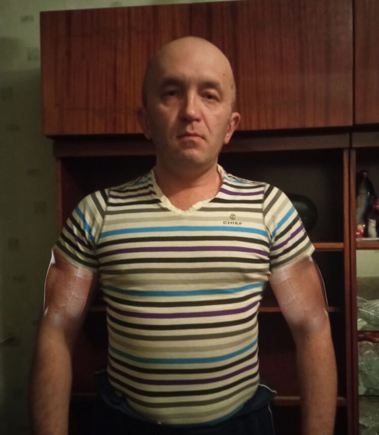  23029419  Sasha, 44 ,    