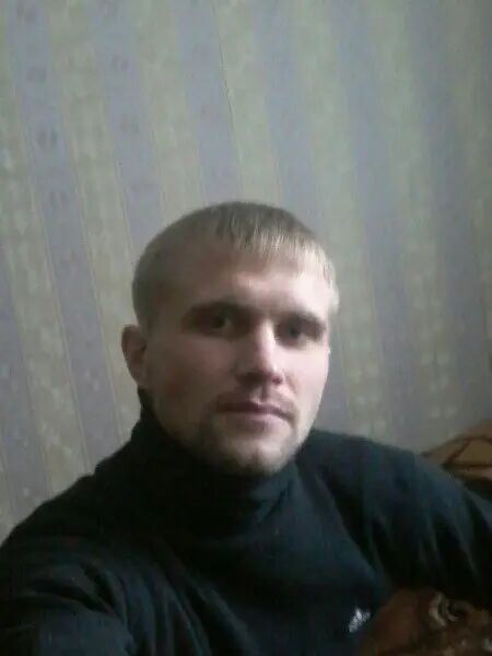 32725249  Mikola, 36 ,    