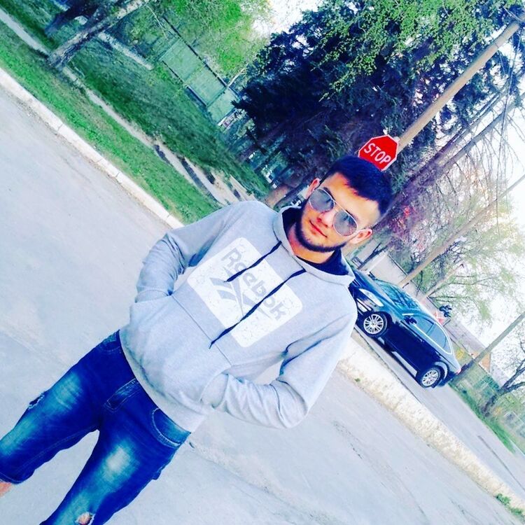  ,   Sasha, 35 ,   