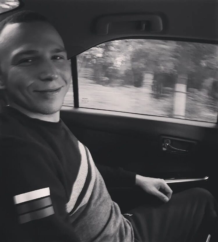  52313579  Alexey, 26 ,    