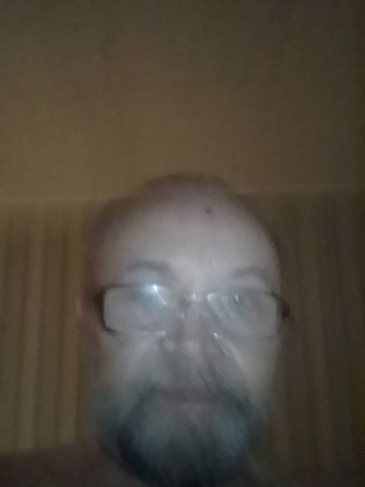  38646829  Alex, 63 ,    -