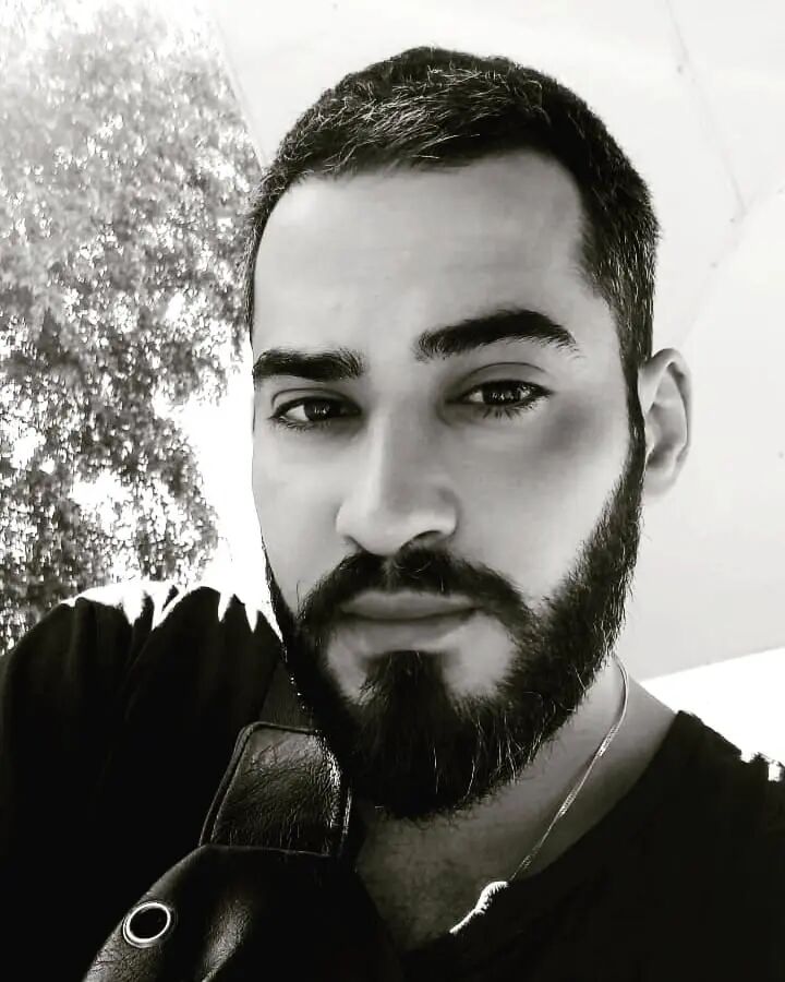  42799879  Andrei keks, 33 ,    