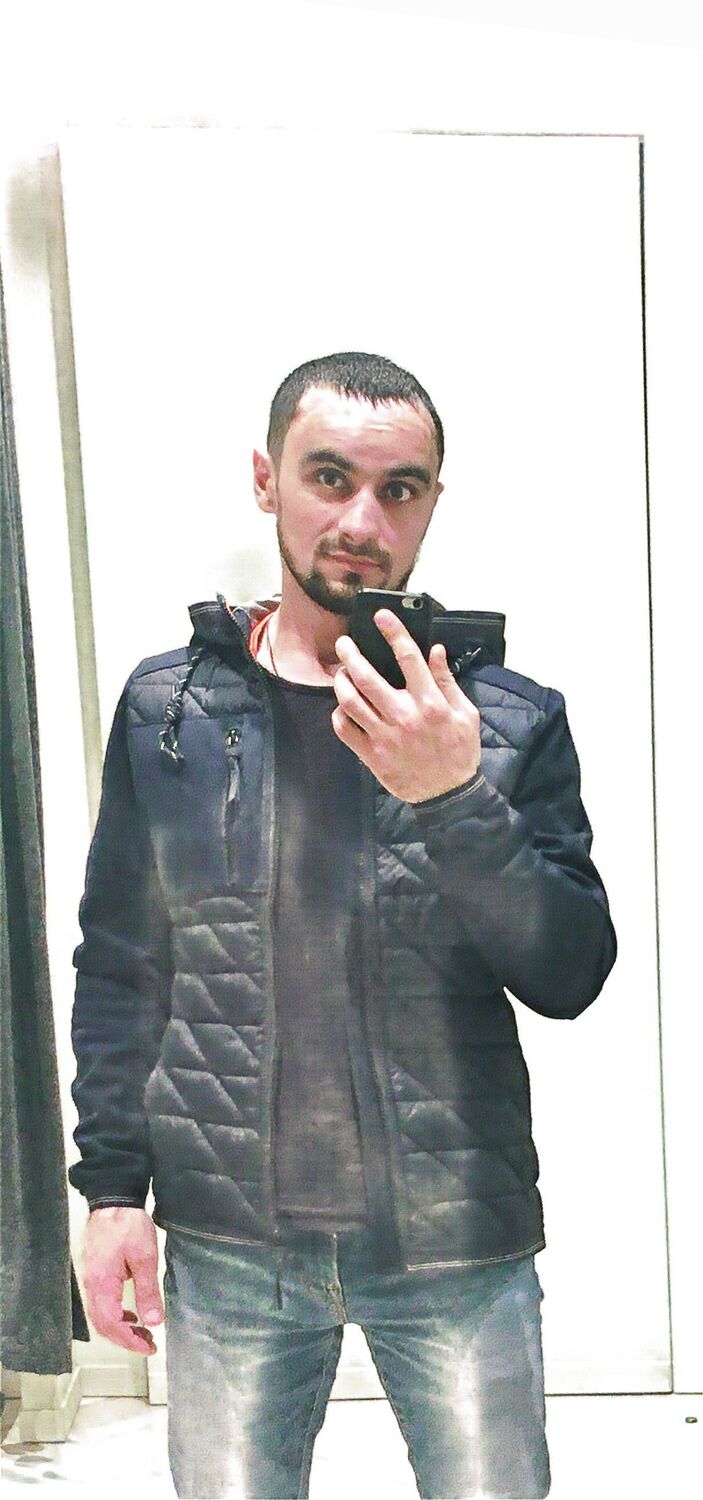  33545579  , 39 ,    