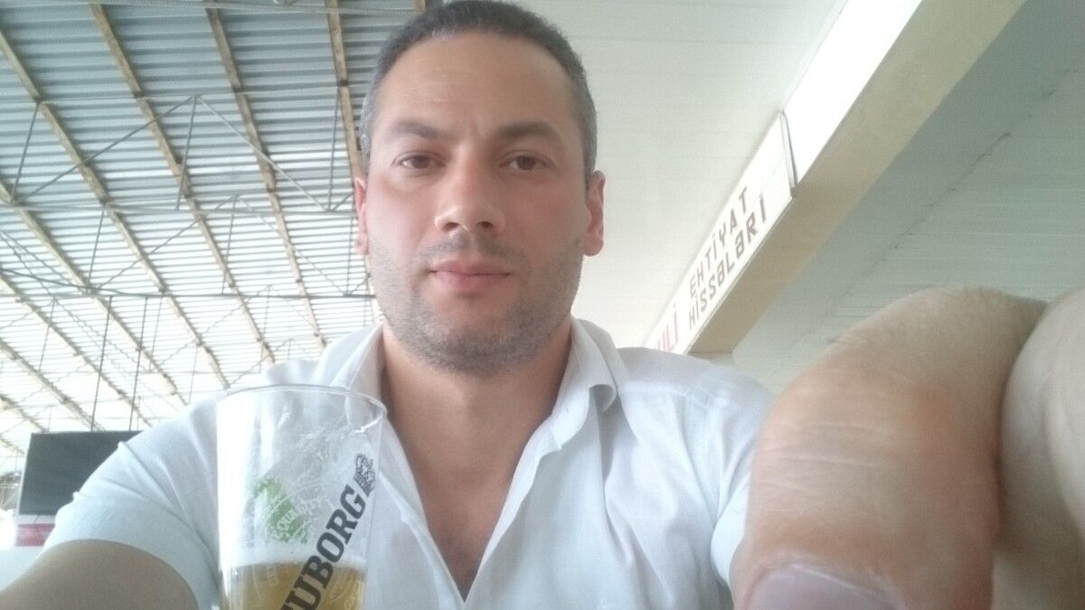  16606379  Revan, 42 ,    