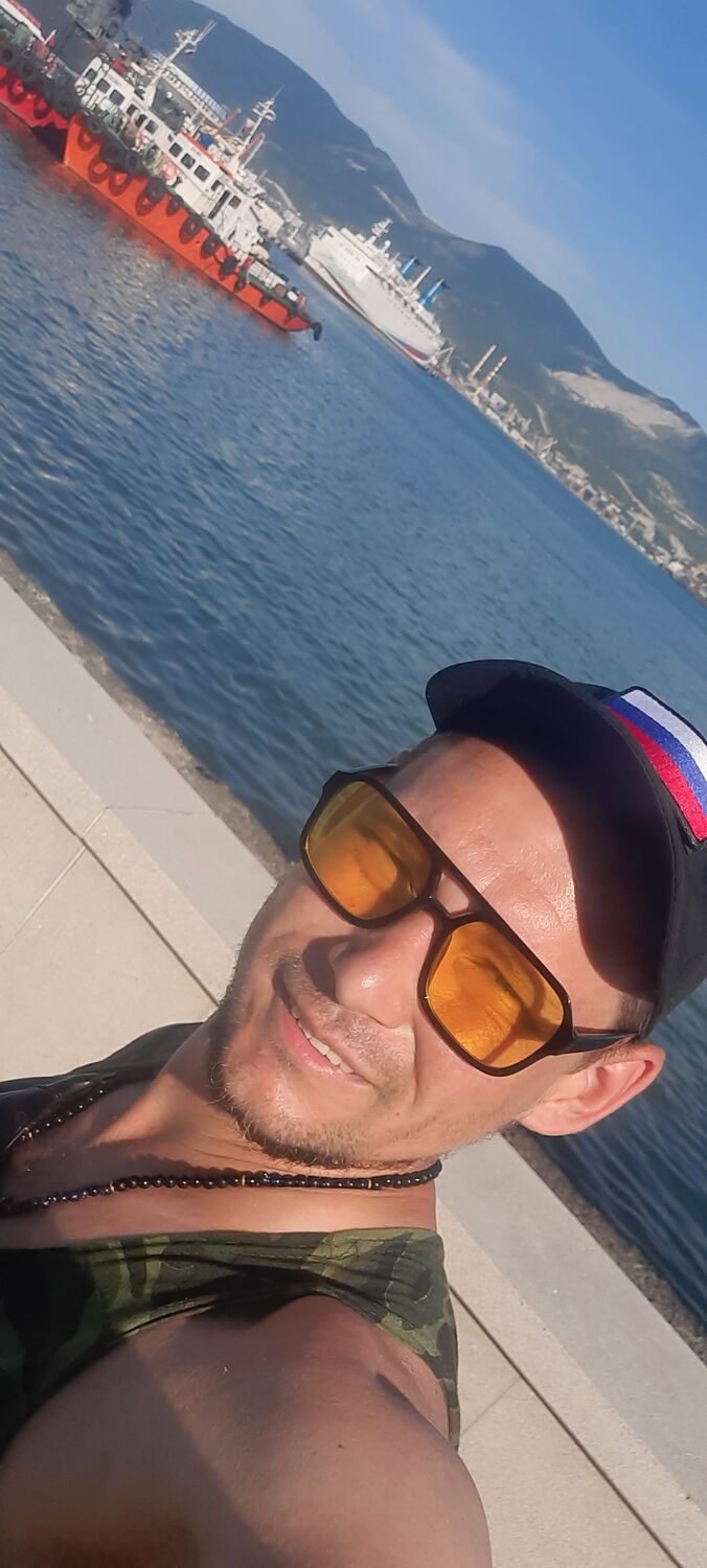  43812919  , 32 ,    Deleted