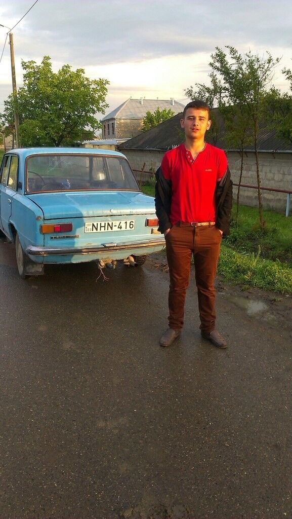  5987759  Emil, 28 ,    
