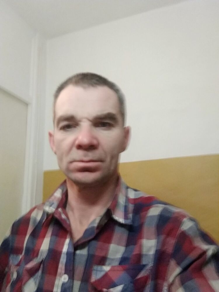  ,   Robert, 48 ,   ,   , c 