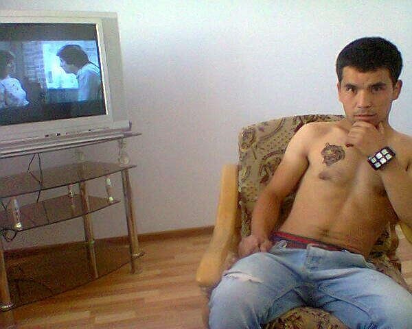  26814209  Sodiq, 36 ,    