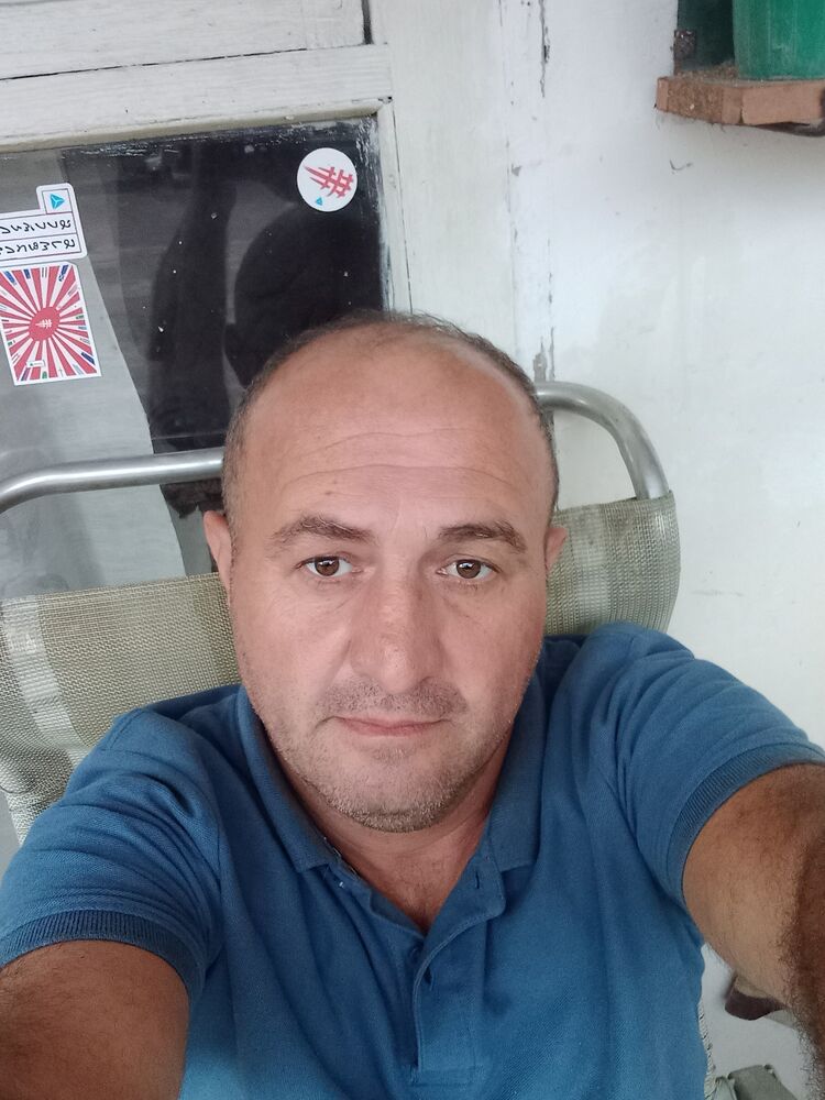  35892439  Joni, 44 ,    