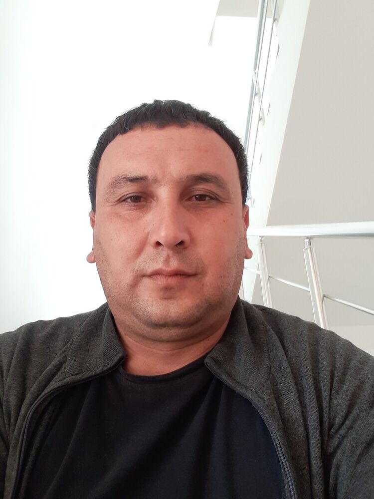  21364289  Eziz, 41 ,    