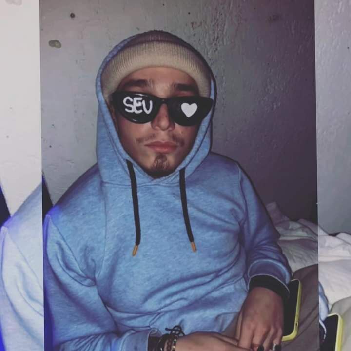  30649369  Saba, 25 ,    