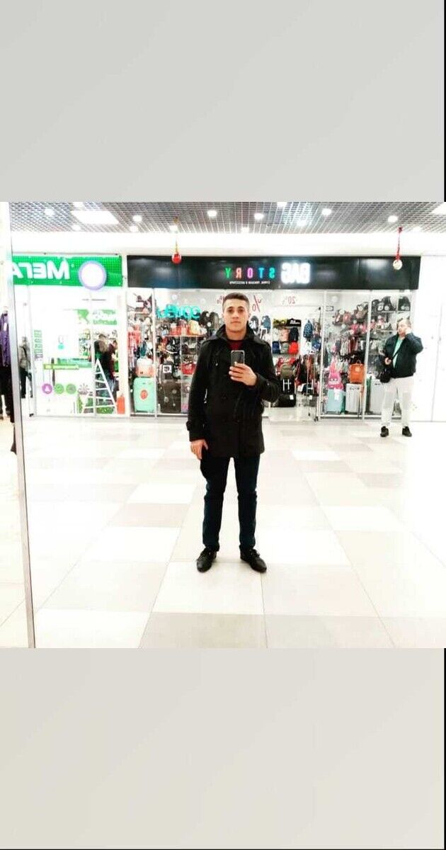  20432279  Armen, 31 ,    -