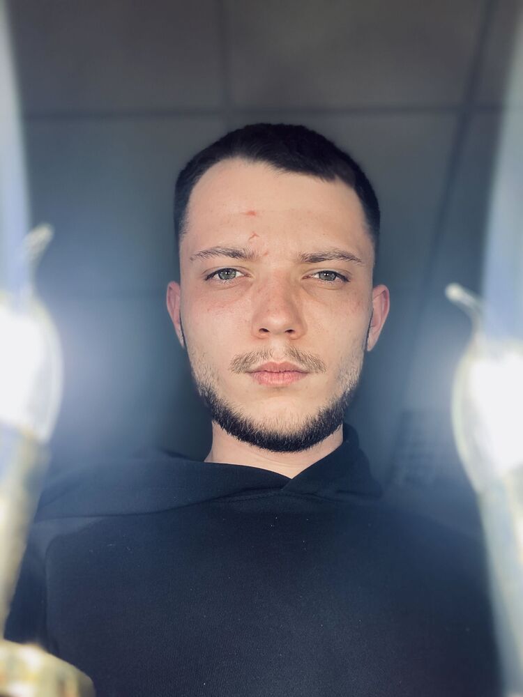  33397649  , 24 ,    