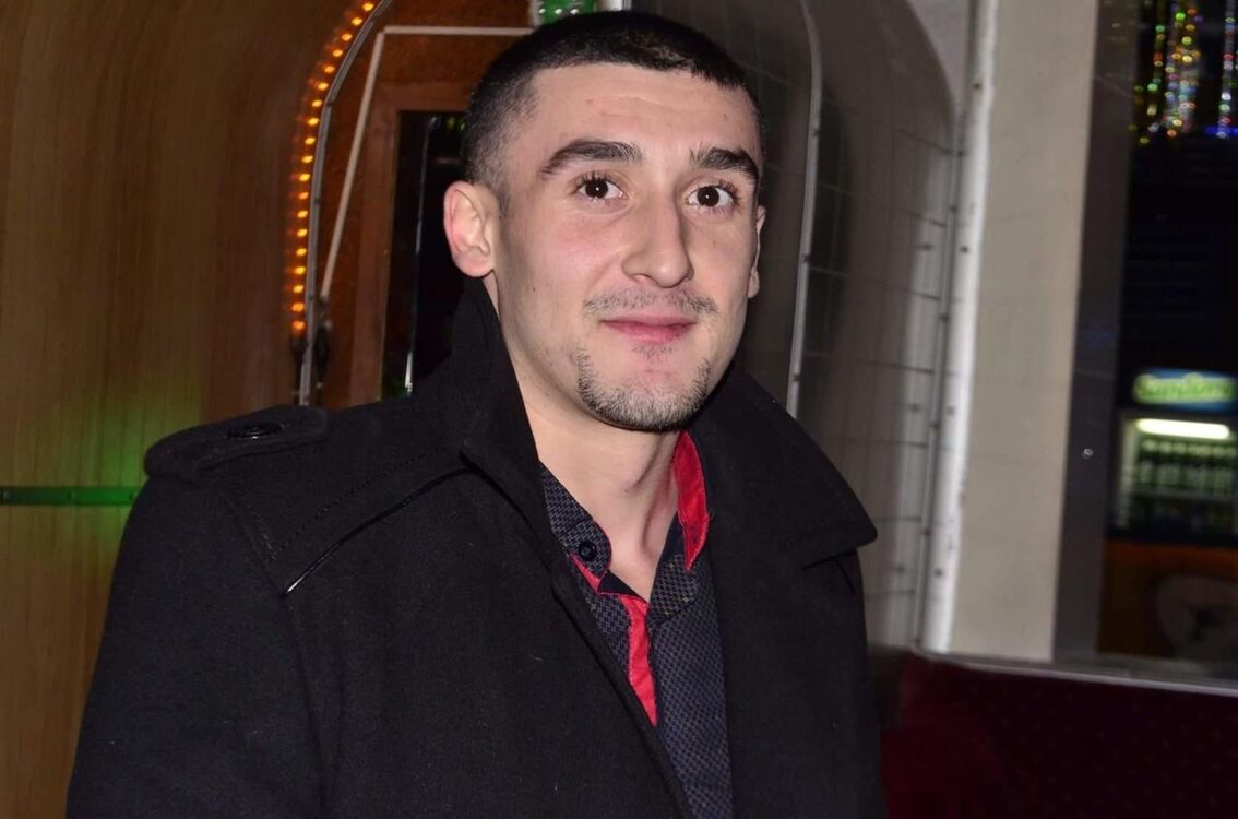  12729119  Sergiu, 32 ,    