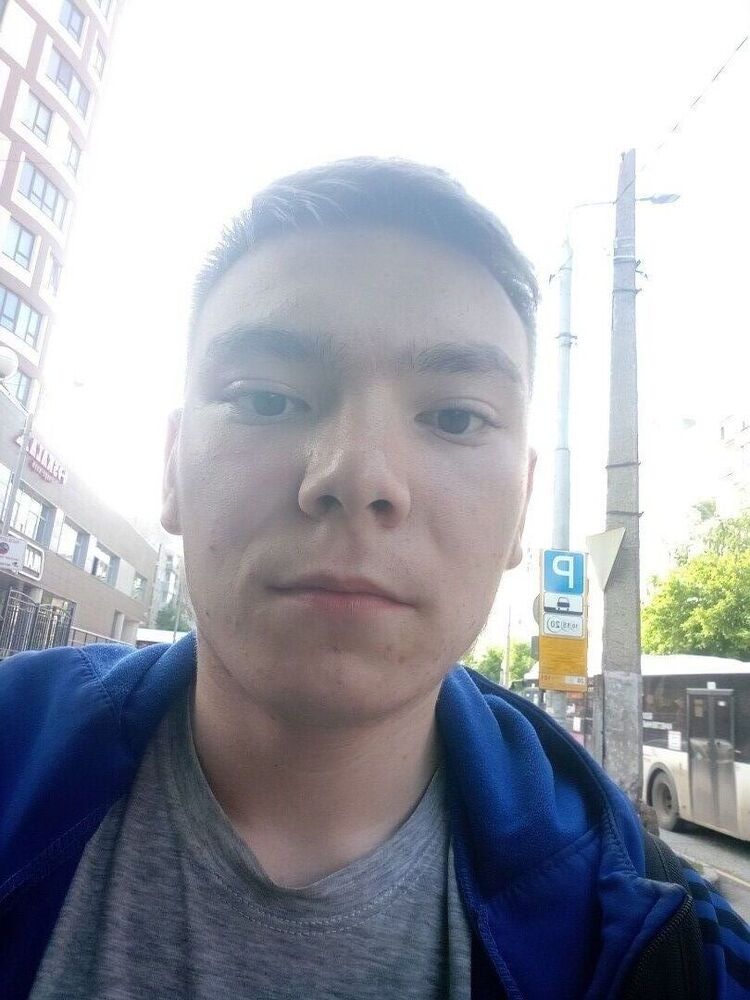  ,   Vlad, 21 ,   ,   