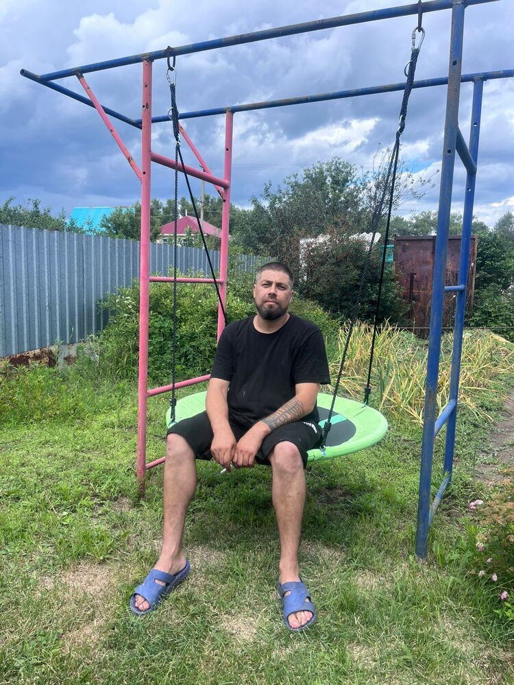  52477119  Anton, 39 ,    -